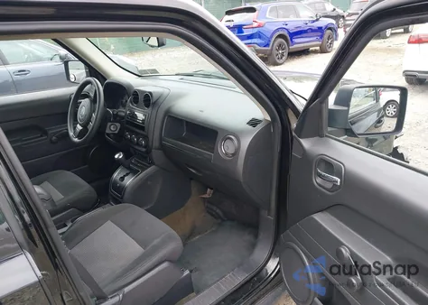 2016 Jeep Patriot Sport из США, поврежденный, VIN 1C4NJPBA7GD801514